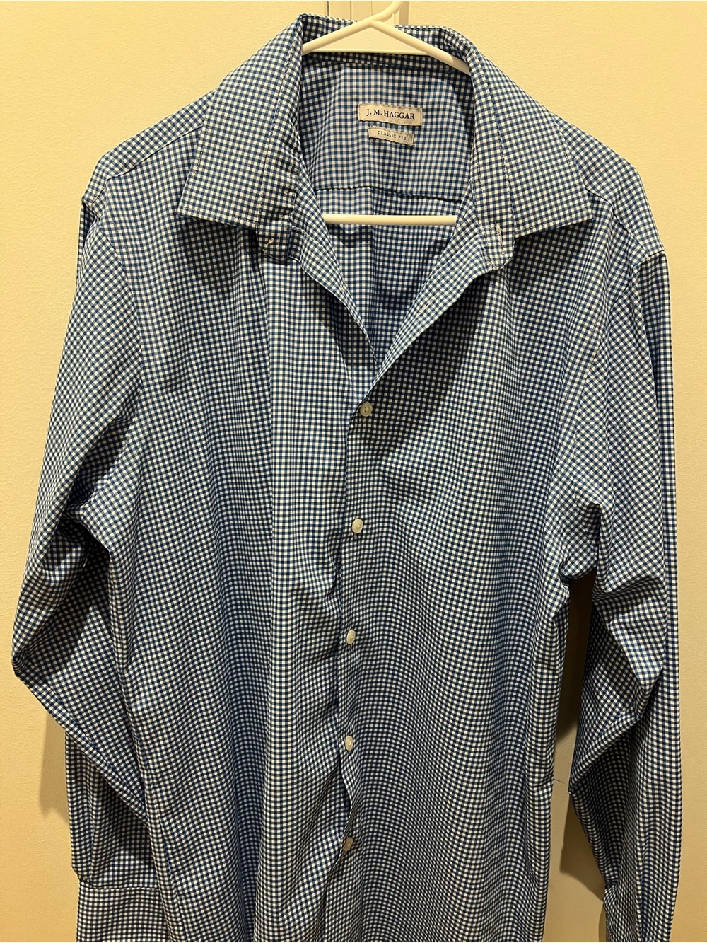 Haggar Men's Blue and White Gingham Dress Shirt classic fit